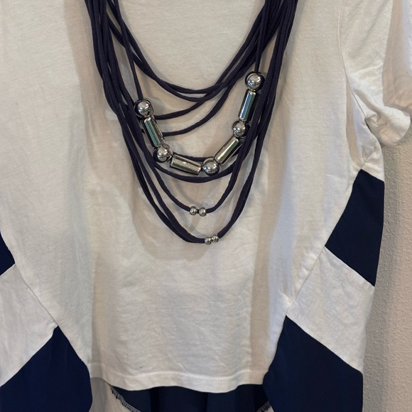 AKIRA Label  High Low Tail Top Navy and White with attached Necklace. Medium - Picture 3 of 16